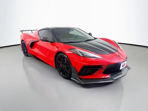 Used 2025 Chevrolet Corvette Stingray Coupe w/ Battery Protection Package RWD image 3