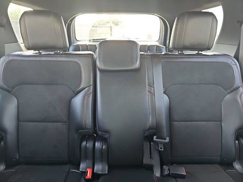Used 2019 Ford Explorer XLT w/ Equipment Group 202A FWD image 25