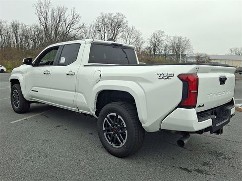 New 2025 Toyota Tacoma TRD Sport image 5