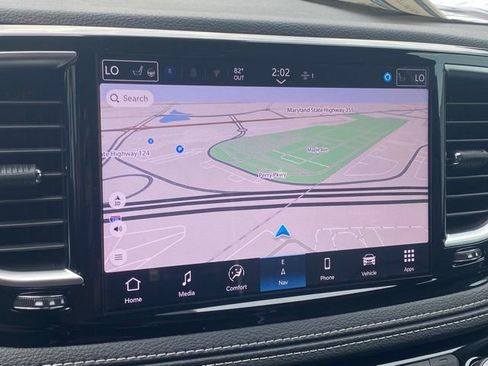 New 2026 Chrysler Pacifica Limited w/ S Appearance Package image 3