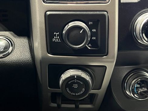 Used 2019 Ford F150 Lariat w/ Equipment Group 502A Luxury AWD/4WD image 33