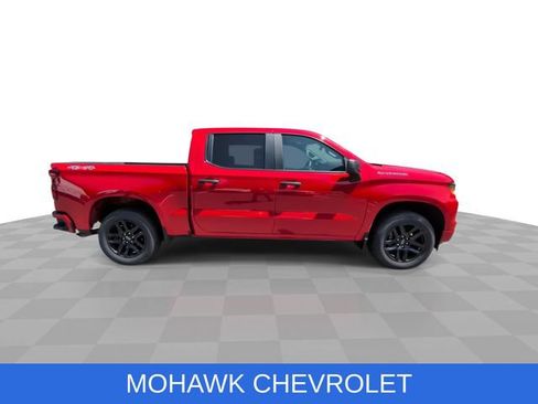 Used 2022 Chevrolet Silverado 1500 Custom AWD/4WD image 9