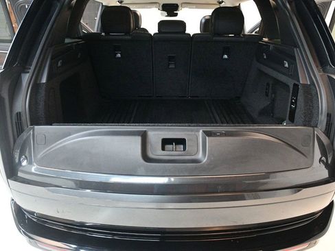 Used 2023 Land Rover Range Rover SE image 76