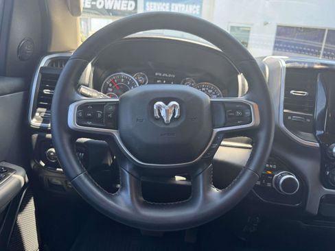 Used 2019 RAM 1500 Big Horn AWD/4WD image 12