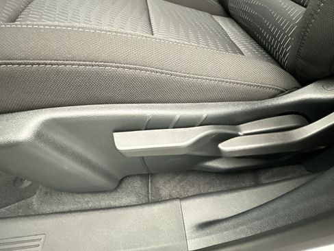 New 2026 Chevrolet Equinox LT AWD/4WD image 14