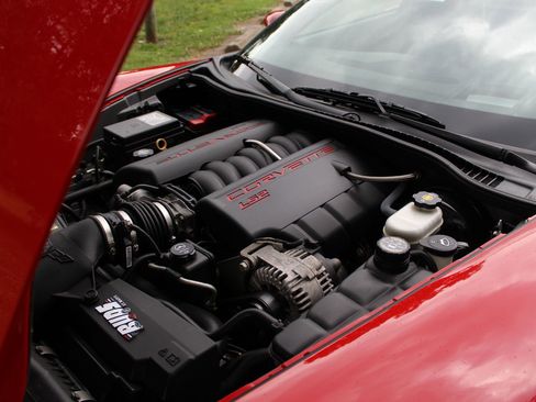 Used 2007 Chevrolet Corvette Coupe w/ Preferred Equipment Group RWD image 22