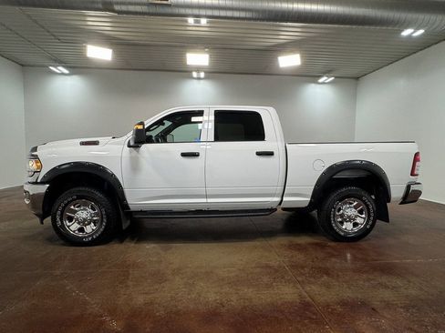 Used 2024 RAM 2500 Tradesman w/ Chrome Appearance Group image 6