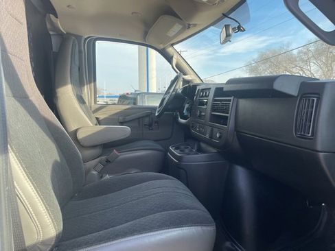 Used 2023 GMC Savana 2500 Work Van image 22