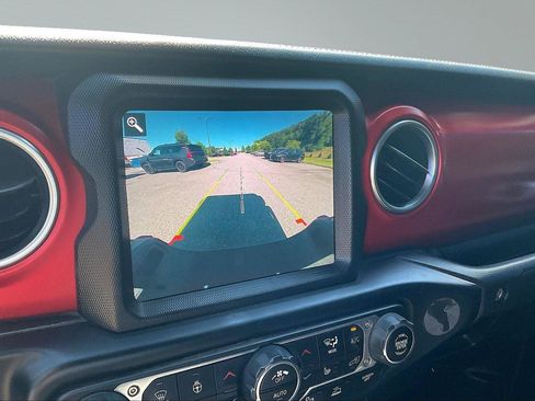 Used 2020 Jeep Gladiator Rubicon AWD/4WD image 21