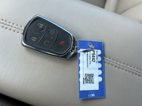 Used 2017 Cadillac XTS Luxury image 23