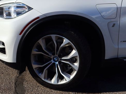 Used 2017 BMW X5 xDrive40e image 5