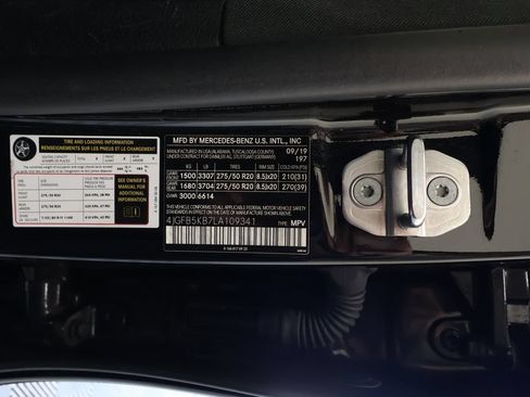 Used 2020 Mercedes-Benz GLE 450 4MATIC image 37