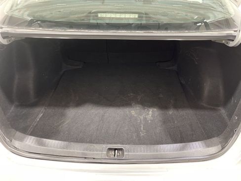 Used 2023 Toyota Corolla LE image 10