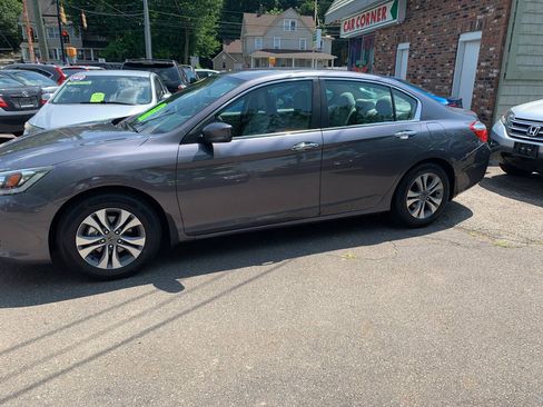 Used 2014 Honda Accord LX image 9