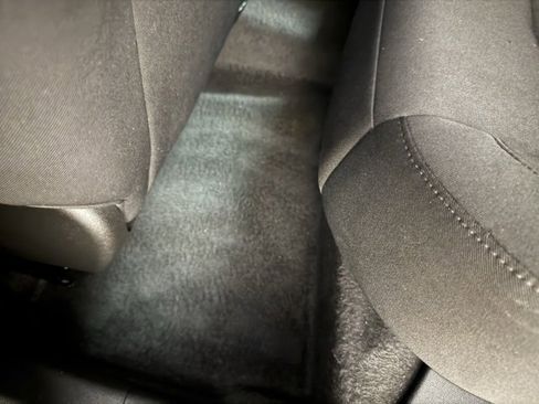 Used 2025 Chevrolet Malibu RS image 21