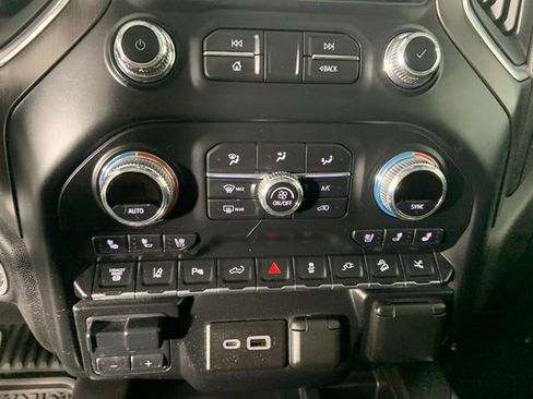 Used 2021 GMC Sierra 2500 AT4 w/ AT4 Premium Plus Package AWD/4WD image 30