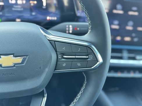 New 2026 Chevrolet Equinox EV LT image 26