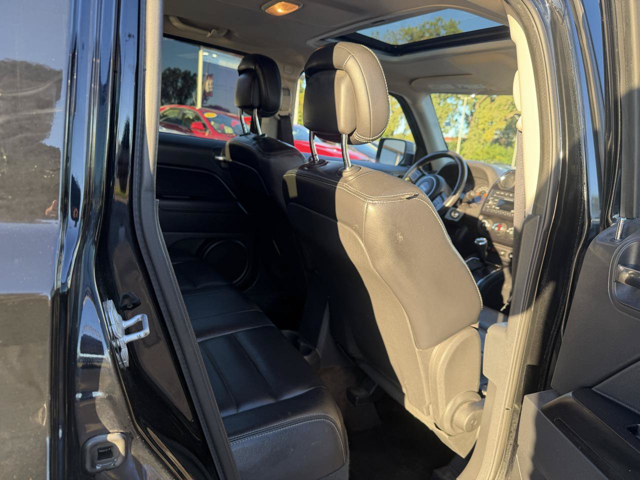 Used 2014 Jeep Patriot High Altitude FWD image 17