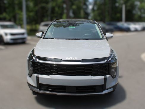 New 2026 Kia Sportage EX FWD image 17
