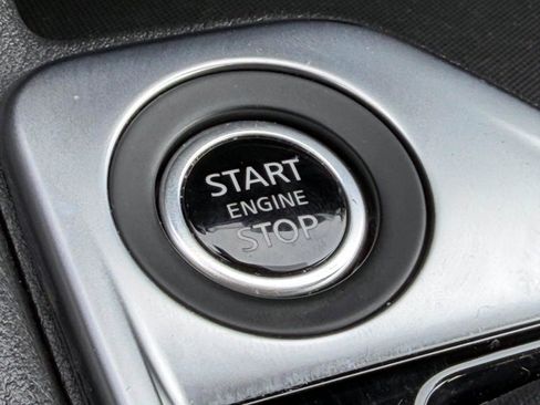 Used 2024 Nissan Sentra SV FWD image 29
