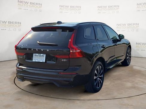 Certified 2024 Volvo XC60 B5 Plus w/ Protection Package Premier AWD/4WD image 5