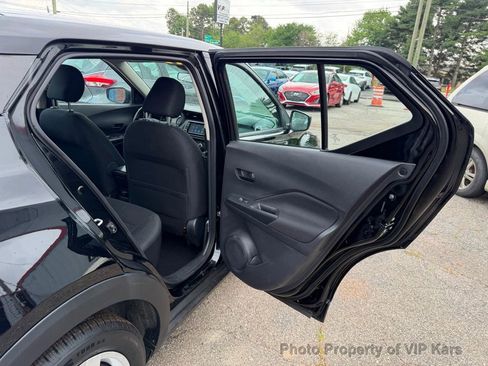 Used 2024 Nissan Kicks S FWD image 11