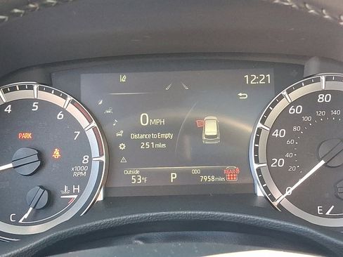 Certified 2024 Toyota Highlander XLE image 21