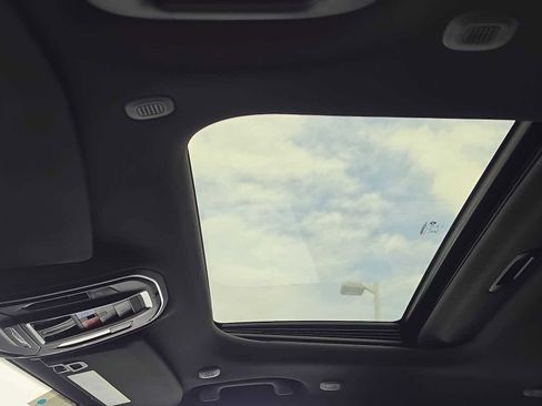 New 2026 Jeep Grand Cherokee Altitude AWD/4WD image 39