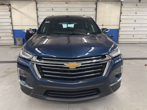 Certified 2023 Chevrolet Traverse LT image 3