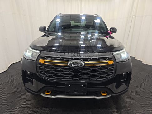 Used 2026 Ford Explorer Tremor w/ Tremor Ultimate Package AWD/4WD image 2