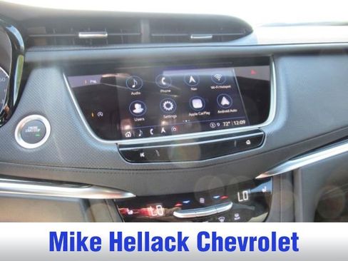 Used 2025 Cadillac XT5 Premium Luxury image 12