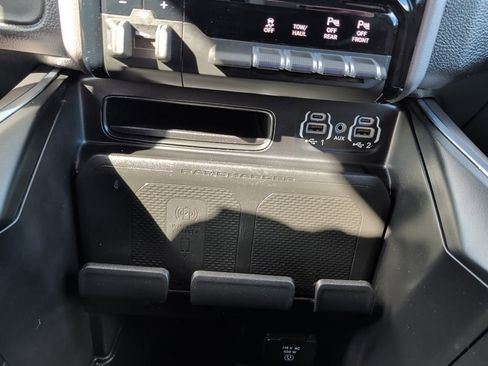 Used 2023 RAM 1500 Laramie AWD/4WD image 20