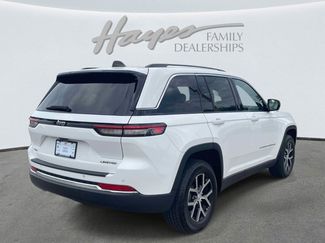 Used 2023 Jeep Grand Cherokee Limited AWD/4WD video 3