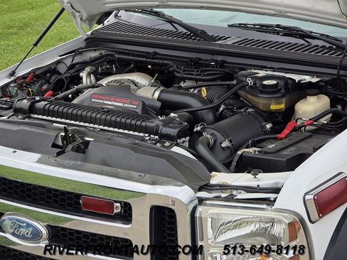 Used 2007 Ford F550 4x4 Super Cab Super Duty image 6