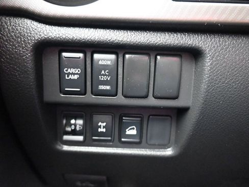 Used 2023 Nissan Titan PRO-4X w/ Pro-4x Convenience Package image 33