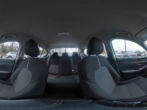 Used 2025 Nissan Sentra SV image 40