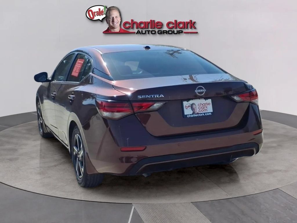 Used 2025 Nissan Sentra SV w/ All-Weather Package FWD image 3