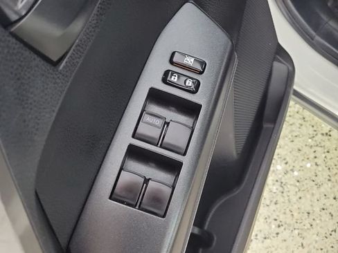 Used 2018 Toyota RAV4 LE Plus AWD/4WD image 22
