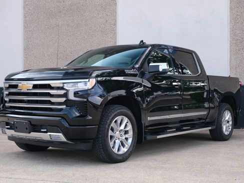 Used 2023 Chevrolet Silverado 1500 High Country image 5