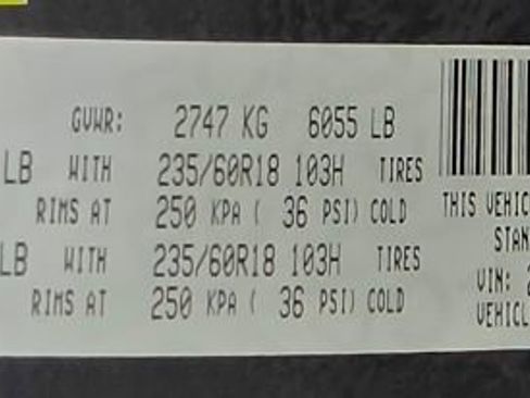 Used 2018 Chrysler Pacifica Touring-L w/ Tire & Wheel Group image 65