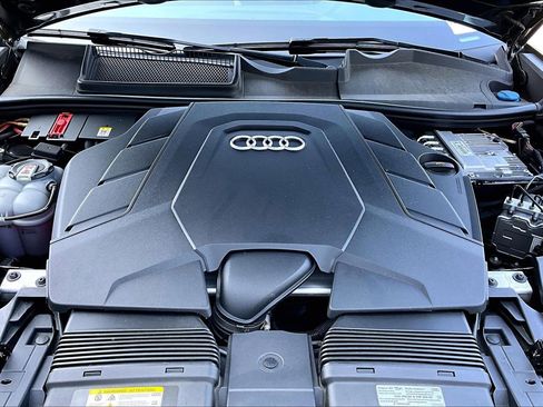Used 2023 Audi Q8 Premium Plus w/ Premium Plus Package AWD/4WD image 10