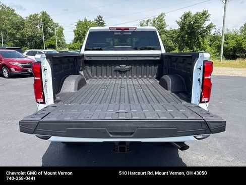 New 2026 Chevrolet Silverado 2500 LT w/ Z71 Chrome Sport Edition AWD/4WD image 28