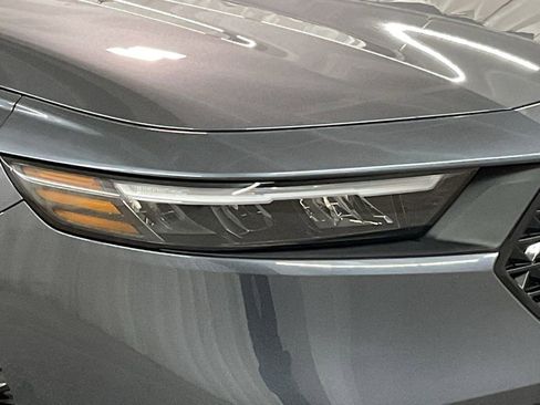 Certified 2025 Honda Accord SE image 32