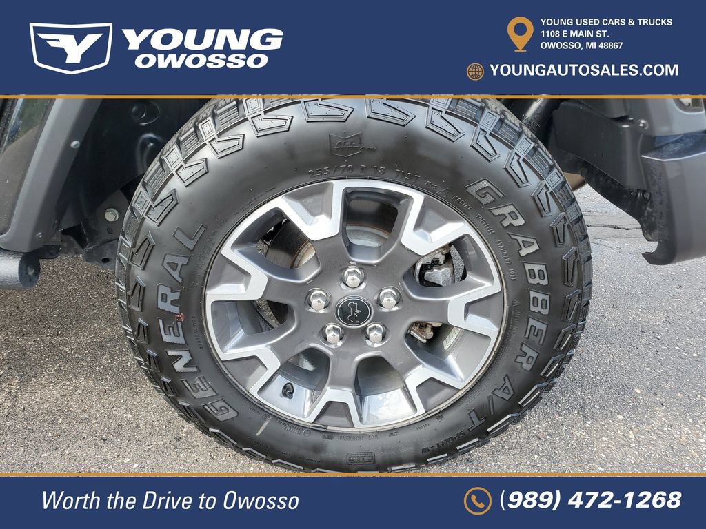 Used 2024 Jeep Wrangler Unlimited Sahara w/ Technology Group AWD/4WD image 30