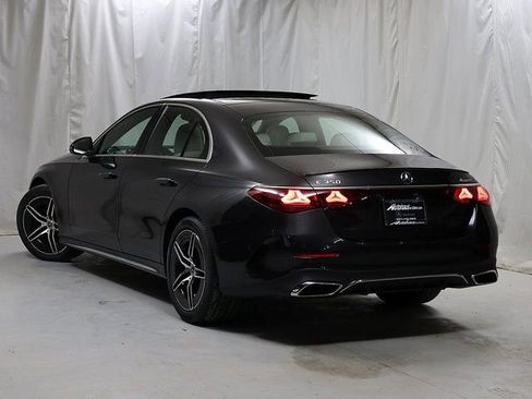 New 2026 Mercedes-Benz E 350 4MATIC Sedan image 9