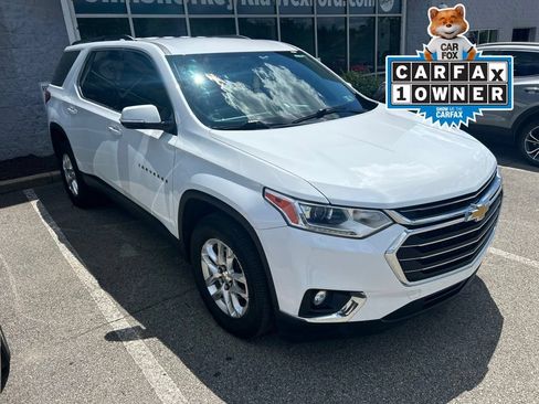 Used 2019 Chevrolet Traverse LT w/ LPO, Floor Liner Package AWD/4WD image 1