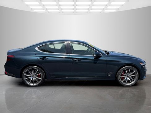 Used 2025 Genesis G70 2.5T RWD image 6