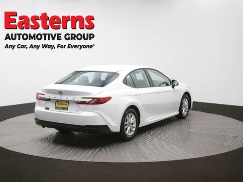 Used 2025 Toyota Camry LE FWD image 42