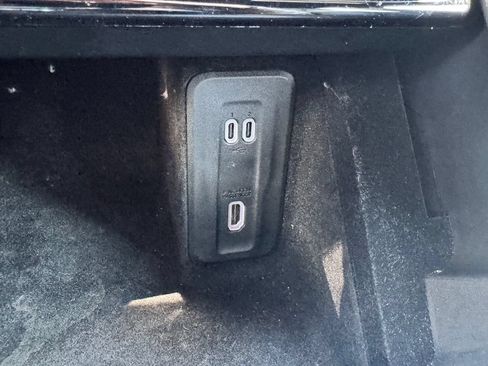 Used 2024 Jeep Wagoneer Launch Edition AWD/4WD image 26
