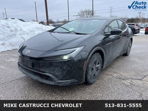 Used 2024 Toyota Prius LE image 1